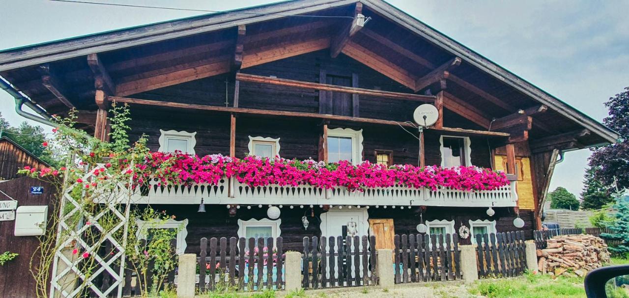 Ferienwohnung Rosenheim - Różany Dom Wagenham Exterior foto